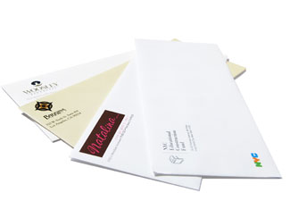 Enveloppen kunnen zonder probleem in kleur bedrukt worden met uw logo of tekst